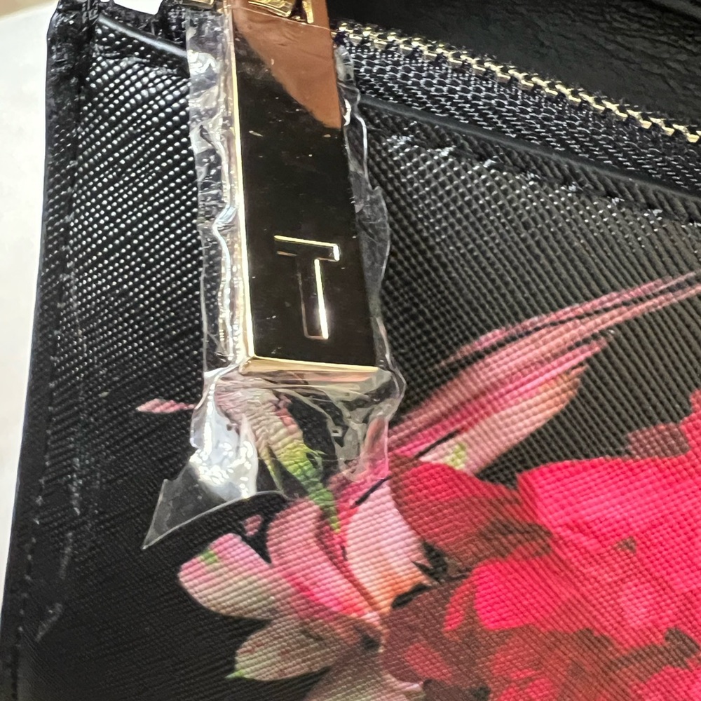 Ted Baker Lock & Key Crossbody Bag NWT - Picture 10 of 13